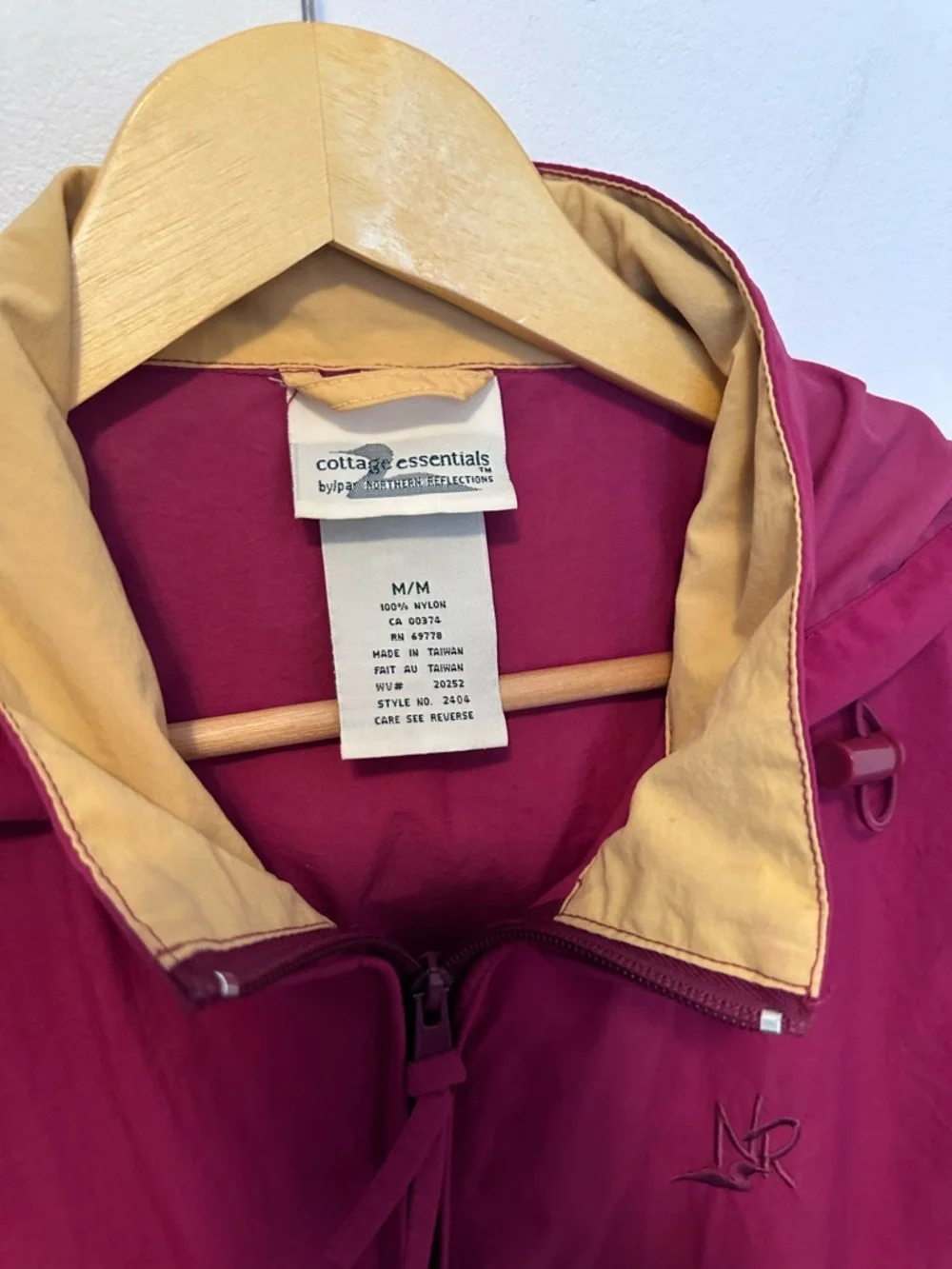 Women's Raspberry Hooded Windbreaker Jacket - Picture 6 of 15